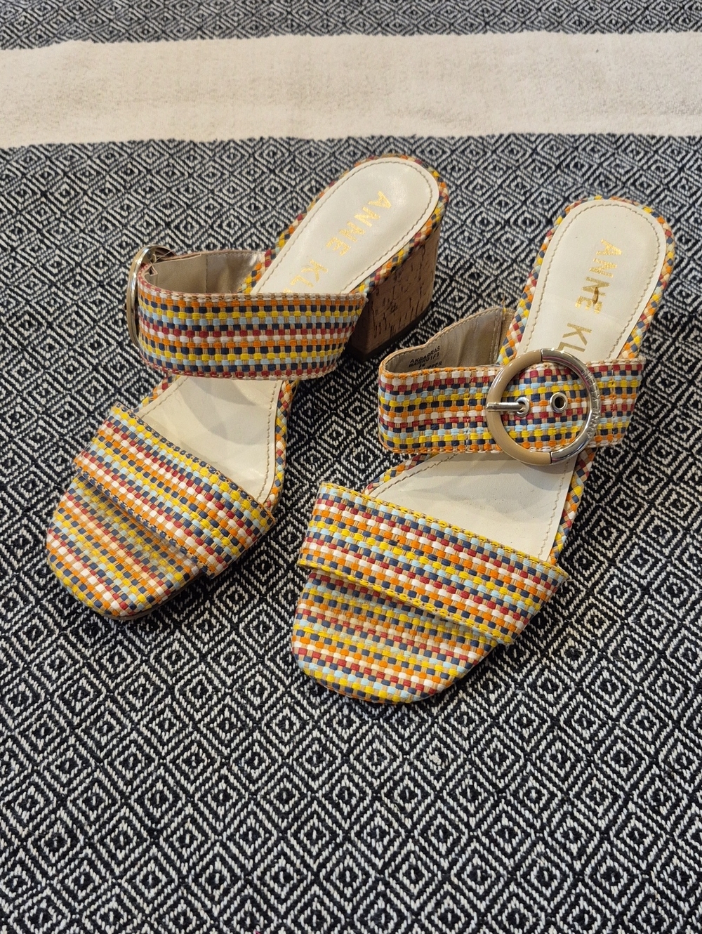 Anne Klein Woven Multicolor Wedge Sandals Size 8